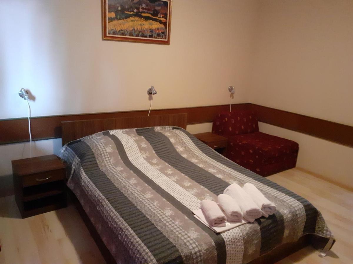 Restoran Sa Prenocistem Zitiste Hotel Luaran gambar