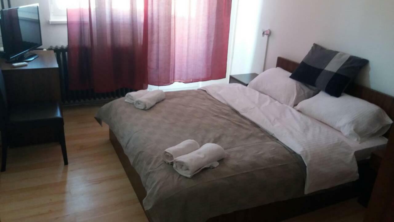 Restoran Sa Prenocistem Zitiste Hotel Luaran gambar