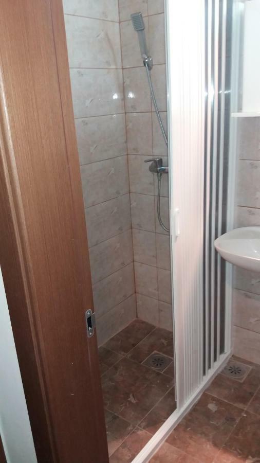Restoran Sa Prenocistem Zitiste Hotel Luaran gambar